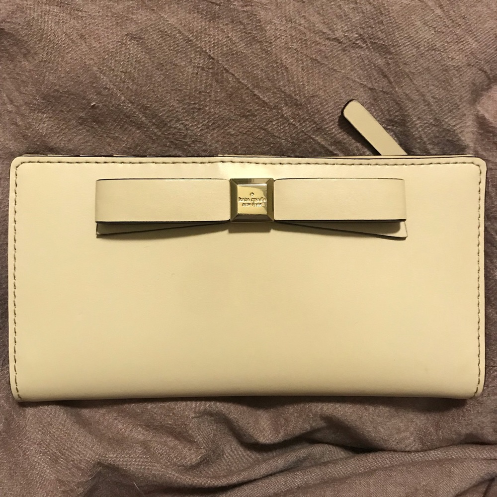 Kate Spade Beige Bow Wallet with Red Lining